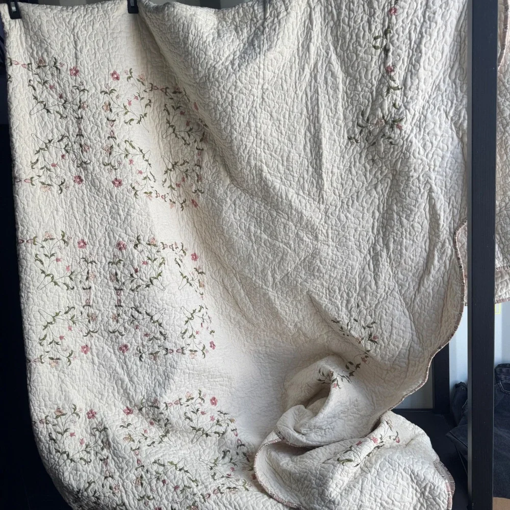 Peking Handicraft Quilt King Cream Floral Embroidered Cotton Cottagecore Bedding